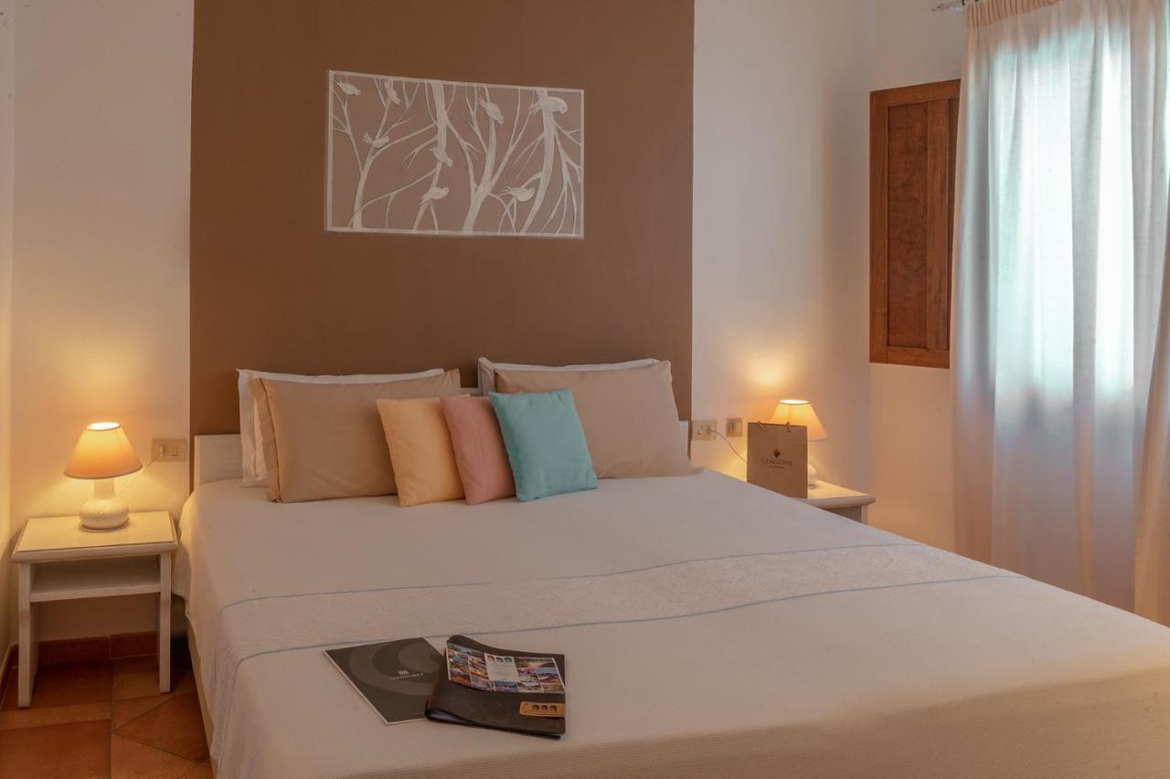 Boutique Hotel Sant'Andrea & Relais San Pantaleo Exterior photo