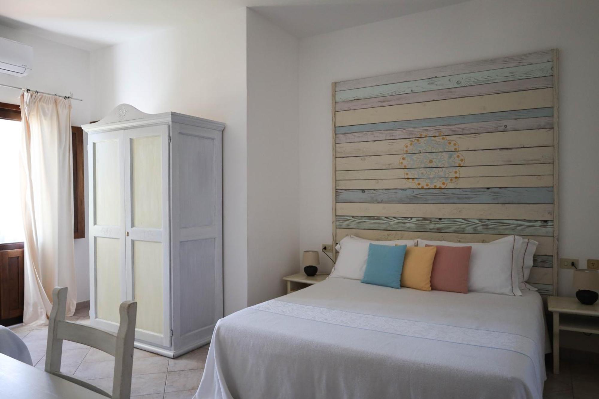 Boutique Hotel Sant'Andrea & Relais San Pantaleo Exterior photo