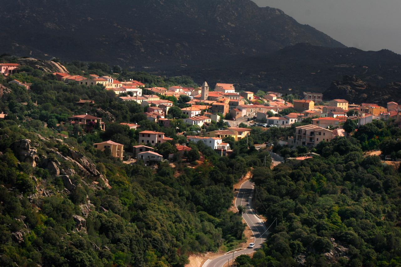 Boutique Hotel Sant'Andrea & Relais San Pantaleo Exterior photo